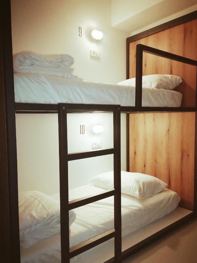 Garage Hostel Nova Gorica Eksteriør bilde