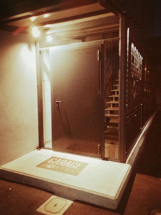 Garage Hostel Nova Gorica Eksteriør bilde